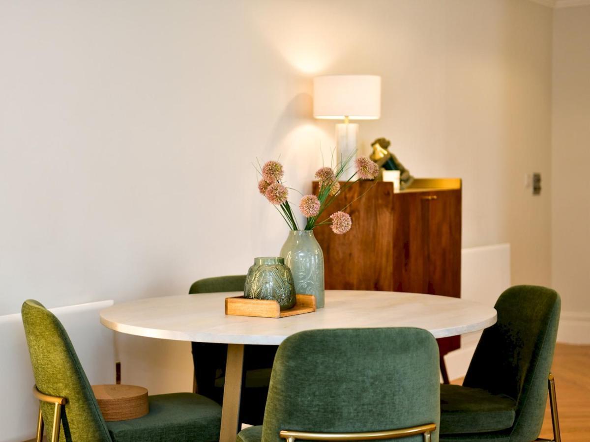 Pass The Keys Beautiful 2 Bed Apartment With Parking In The Bay Cardiff Eksteriør bilde