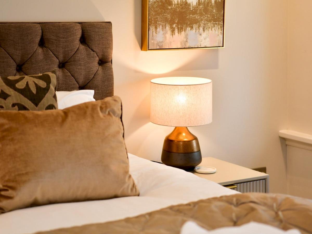 Pass The Keys Beautiful 2 Bed Apartment With Parking In The Bay Cardiff Eksteriør bilde