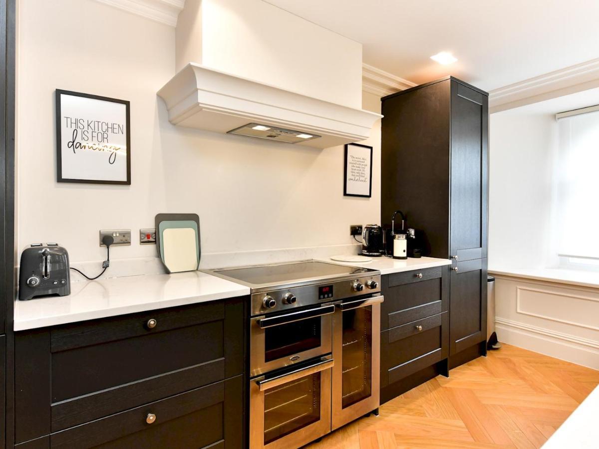 Pass The Keys Beautiful 2 Bed Apartment With Parking In The Bay Cardiff Eksteriør bilde